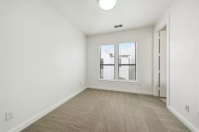 5716 Kansas St #B, Houston, TX 77007 - Photo 12