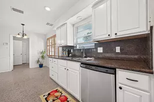 12314 Shaftsbury Dr, Houston, TX 77031 - Photo 8