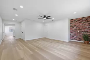 1406 Pleasantville Dr, Houston, TX 77029 - Photo 2