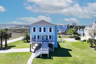 11818 Sportsman Rd, Galveston, TX 77554 - Photo 4