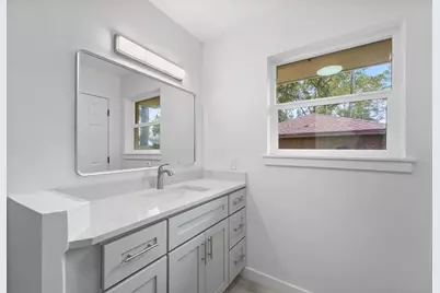 205 Elmwood Street, Huntsville, TX 77320 - Photo 24