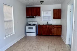 116 E Jack St, Baytown, TX 77520 - Photo 2