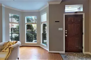 2104 Gillette St, Houston, TX 77006 - Photo 4