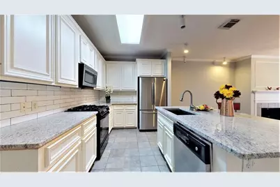 2104 Gillette Street, Houston, TX 77006 - Photo 18