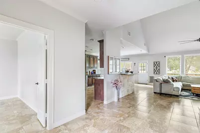 1922 Shark Court, Crosby, TX 77532 - Photo 6
