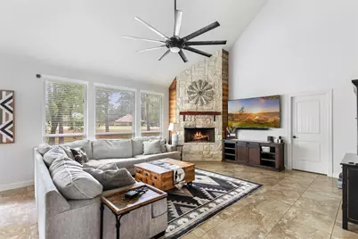 1922 Shark Court, Crosby, TX 77532 - Photo 8