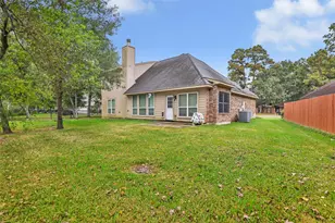 1922 Shark Ct, Crosby, TX 77532 - Photo 28
