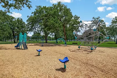 7615 Azalea Street, Houston, TX 77023 - Photo 34