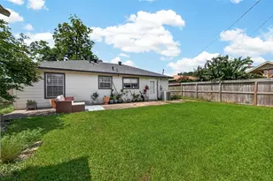 7615 Azalea St, Houston, TX 77023 - Photo 28