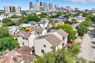 215 Avondale St, Houston, TX 77006 - Photo 34