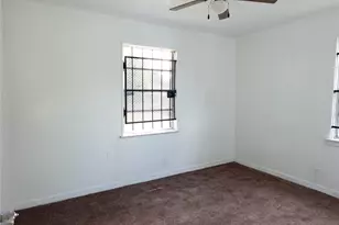 8022 Woodlyn Rd, Houston, TX 77028 - Photo 4