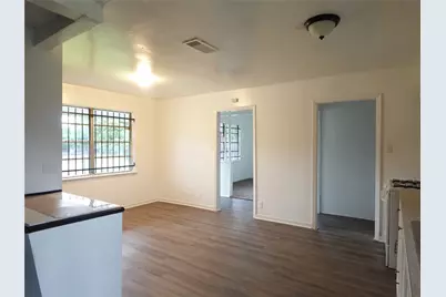 8022 Woodlyn Road, Houston, TX 77028 - Photo 6