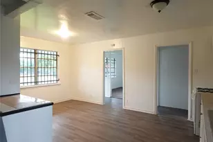 8022 Woodlyn Rd, Houston, TX 77028 - Photo 6