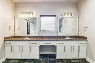1902 Fletcher St, Houston, TX 77009 - Photo 22