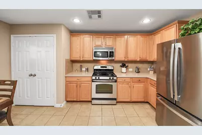 6902 Anson Point Lane, Houston, TX 77040 - Photo 10