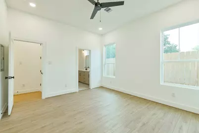 164 Wallace Street, Houston, TX 77022 - Photo 10