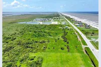 1239 Highway 87, Gilchrist, TX 77617 - Photo 6