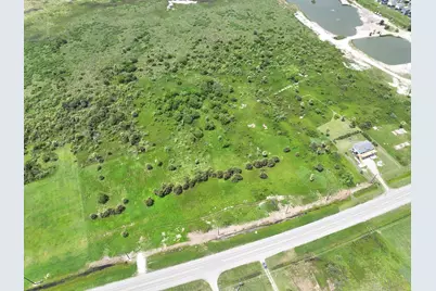 1239 Highway 87, Gilchrist, TX 77617 - Photo 18