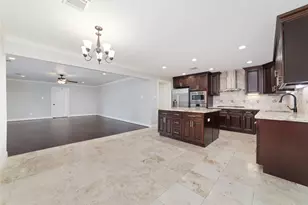 3815 April Ln, Houston, TX 77092 - Photo 10