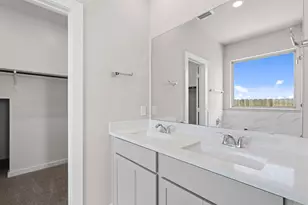 2010 Starlight St, Angleton, TX 77515 - Photo 16