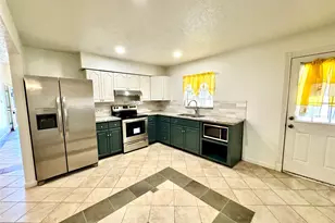 7203 Addicks Clodine Rd, Houston, TX 77083 - Photo 10