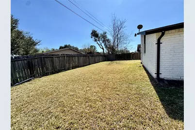 7203 Addicks Clodine Road, Houston, TX 77083 - Photo 22