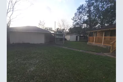 1233 Caldwell Road, Angleton, TX 77515 - Photo 6