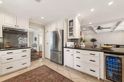 10122 Pine Forest Road, Houston, TX 77042 - Photo 18