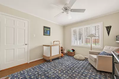 10122 Pine Forest Road, Houston, TX 77042 - Photo 32