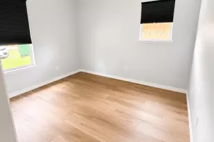 10415 Norton Dr, Houston, TX 77043 - Photo 12