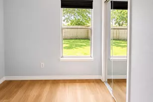 10415 Norton Dr, Houston, TX 77043 - Photo 8
