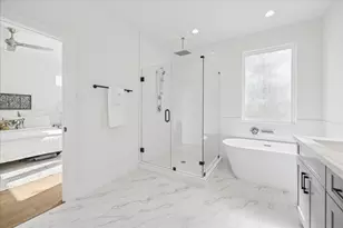 7702 Sky Dweller Dr, Houston, TX 77055 - Photo 34