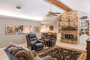 318 Peach Point, Jones Creek, TX 77541 - Photo 6