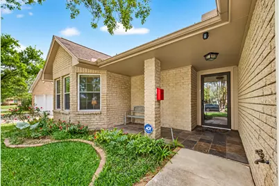 807 Forest Oaks Lane, Pearland, TX 77584 - Photo 2