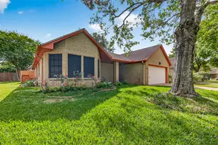 807 Forest Oaks Ln, Pearland, TX 77584 - Photo 4