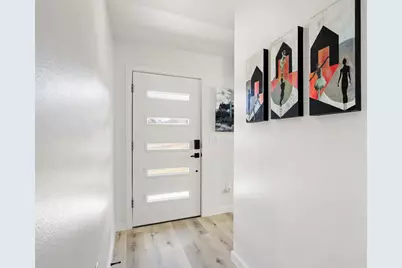 6104 Reicher Drive, Austin, TX 78723 - Photo 4