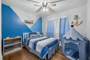 1115 25th Ave N, Texas City, TX 77590 - Photo 8