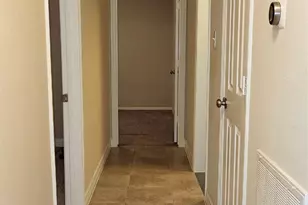 9646 Meadowland Dr, Houston, TX 77063 - Photo 14