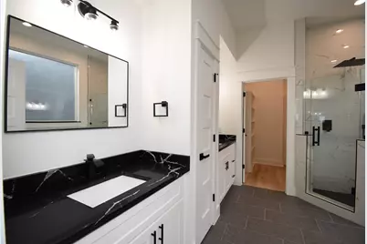 5615 Val Verde Street #B, Houston, TX 77057 - Photo 32