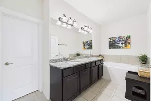 22 Tassia Ln, Pasadena, TX 77058 - Photo 20