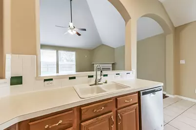1002 Bristol Way, Pearland, TX 77584 - Photo 18