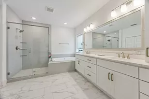 1729 Leilani Dr, Houston, TX 77055 - Photo 24