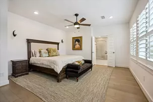 1729 Leilani Dr, Houston, TX 77055 - Photo 22