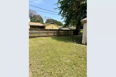 1908 Oregon Street, Baytown, TX 77520 - Photo 10