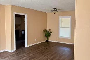 1908 Oregon St, Baytown, TX 77520 - Photo 2