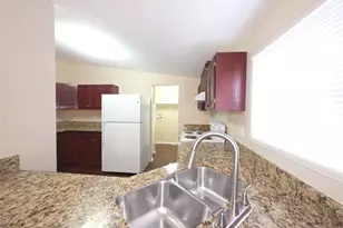 9 Ridgeway Dr, Conroe, TX 77303 - Photo 6