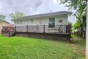 1316 Rampart St, Bay City, TX 77414 - Photo 12