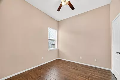 16007 Hidden Manor Drive, Houston, TX 77049 - Photo 34