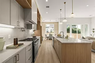 1424 E 33rd St, Houston, TX 77022 - Photo 8