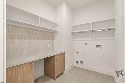 1424 E 33rd Street, Houston, TX 77022 - Photo 34